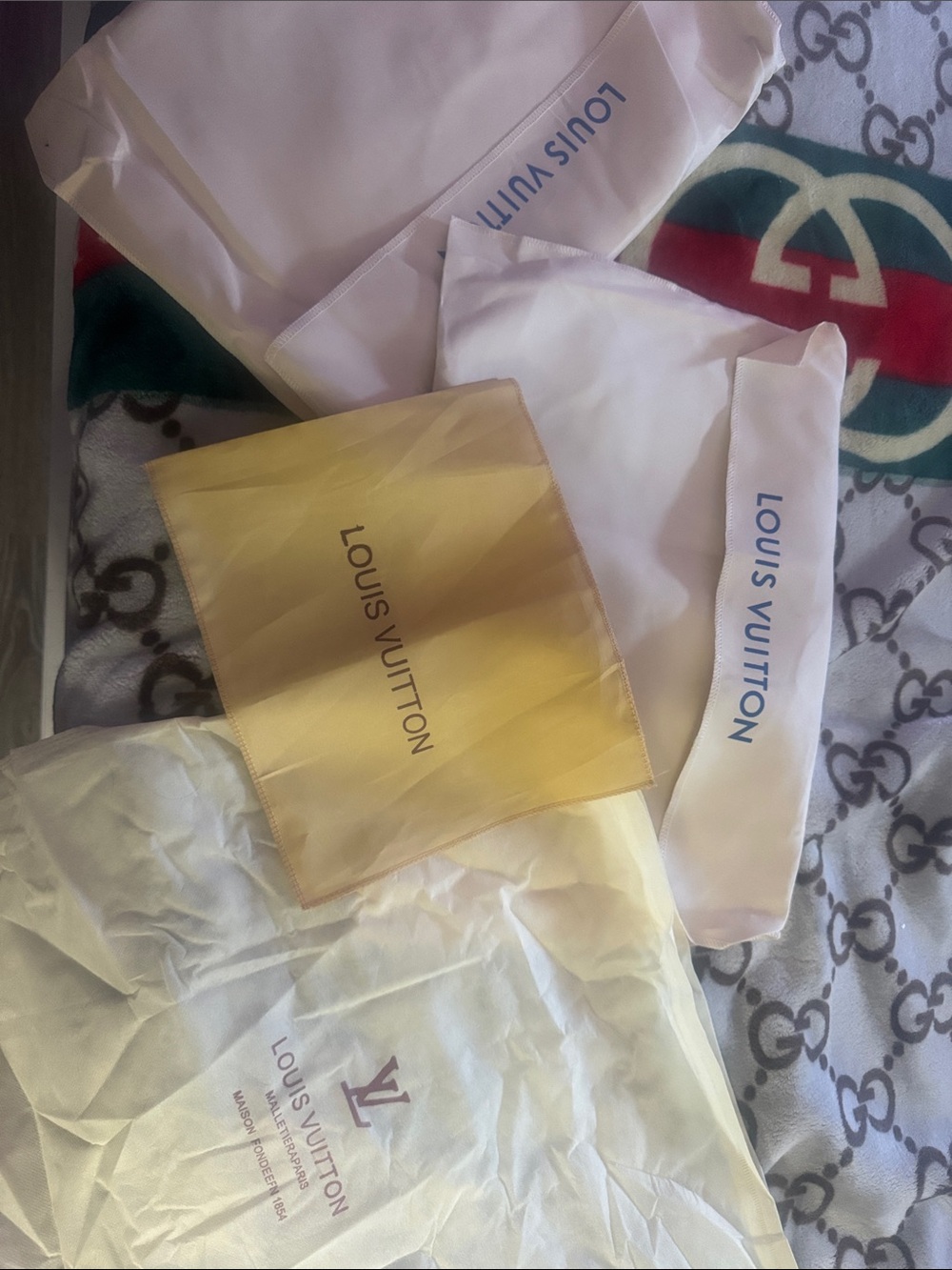 Louie dust bags
